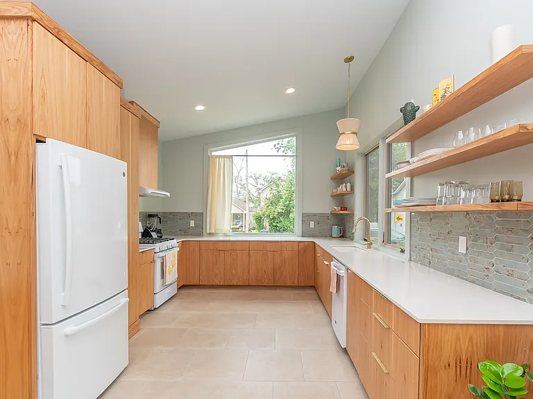 2684 Cork St — Photo 6