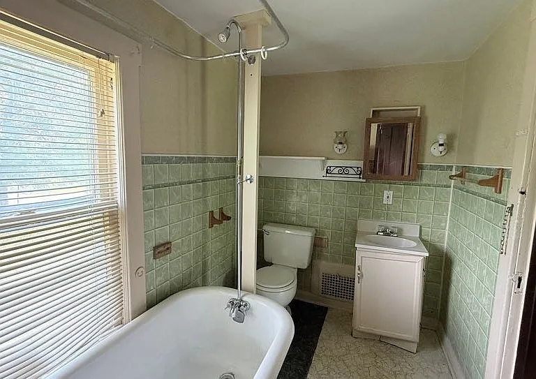 85 Shaefer St — Photo 13