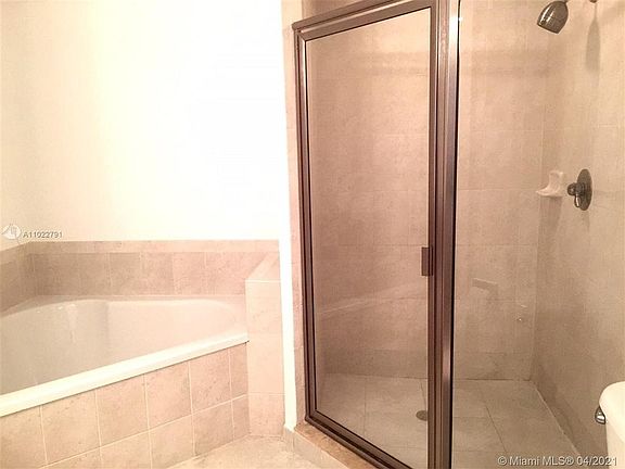 5th image of 1830 Radius Dr APT 217