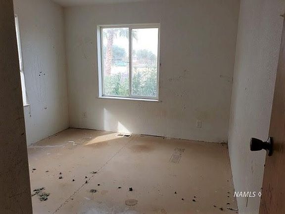4th image of 2796 E Cactus Ln