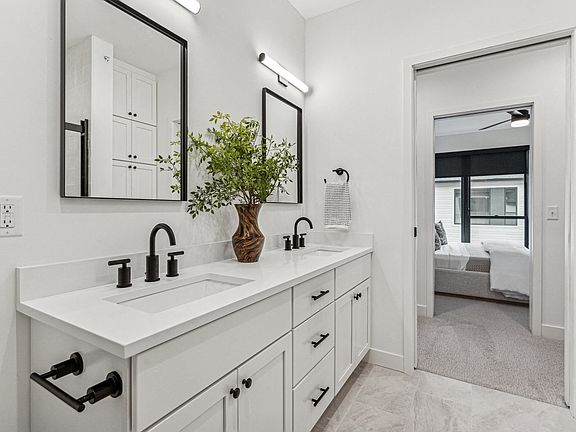 5th image of 2800 N Wayzata Blvd #114