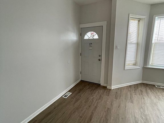 2nd image of 5418 S Wood St #1
