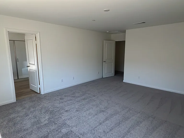 21469 Thomas Ct — Photo 41
