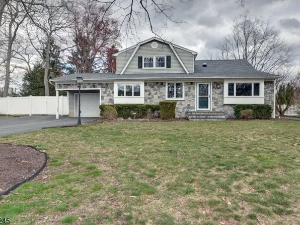 46 Ladd St, Pequannock Twp., NJ 07440
