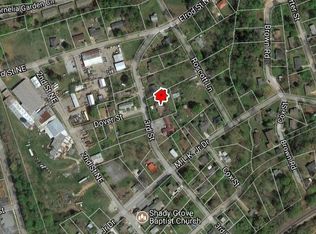 284 3rd St, Cornelia, GA 30531