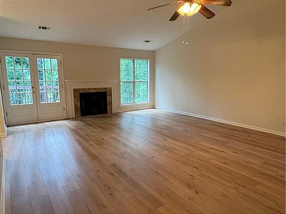 4th image of 183 Colemans Bluff Dr