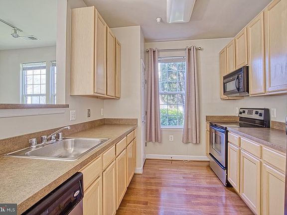 Kitchen has Stainless Steel Appliances