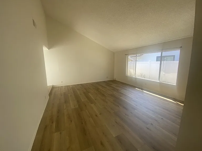 444 Blanco Ct — Photo 2