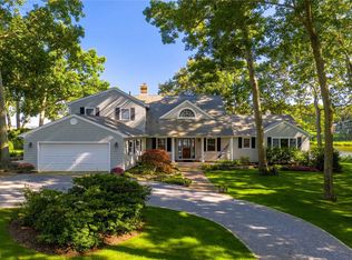 750 Luptons Point Rd, Mattituck, NY 11952