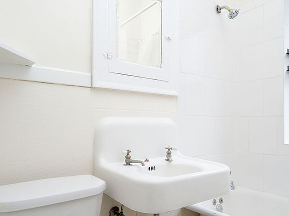 4th image of 2222 Harriet Ave S #102