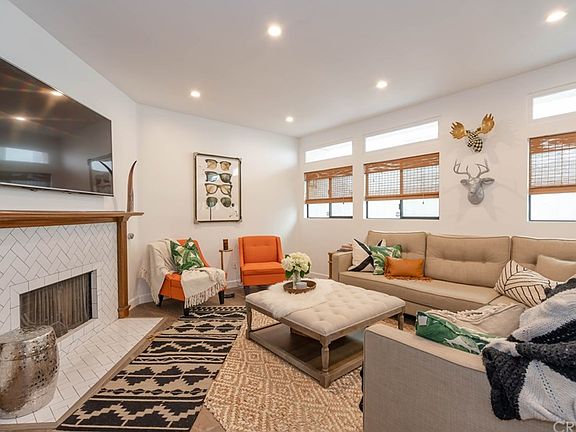 5th image of 11845 Mayfield Ave APT 102
