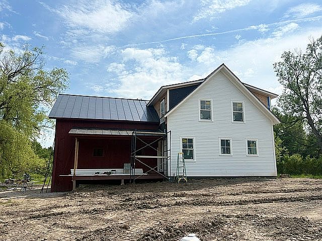 1st image of 430 Old Hollow Rd