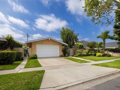 2911 Walker Lee Dr, Los Alamitos, CA, 90720