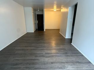 1751 Cass Lake Front Rd #206, Keego Harbor, MI