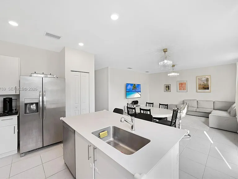 2629 SE 24th Pl — Photo 8