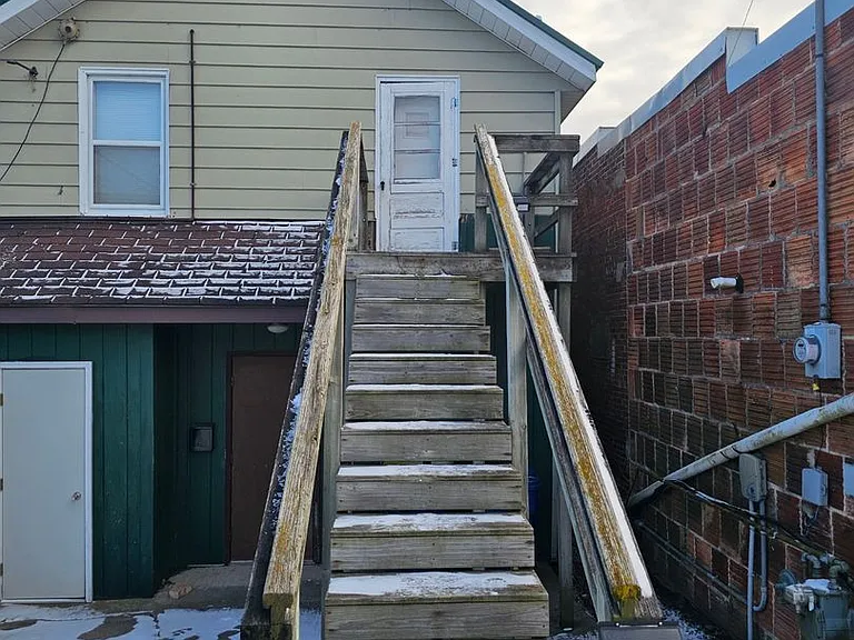 843 Water Ave — Photo 12