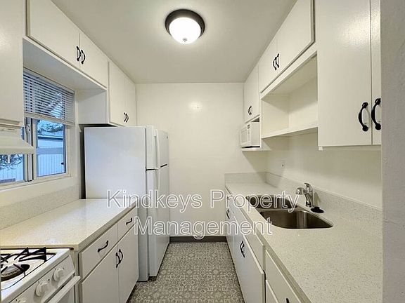 4th image of 3934 3rd Ave APT 1