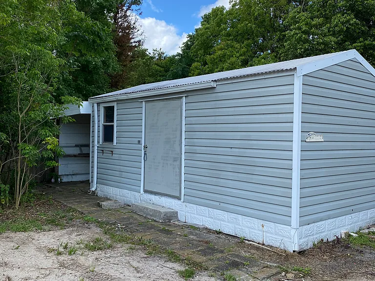 Sizeable shed for your storage needs.