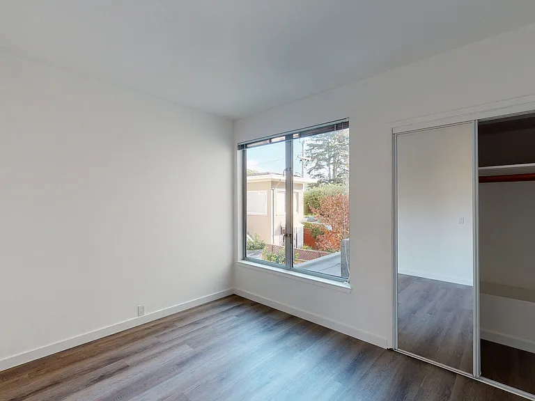 6720 Fulton St — Photo 14