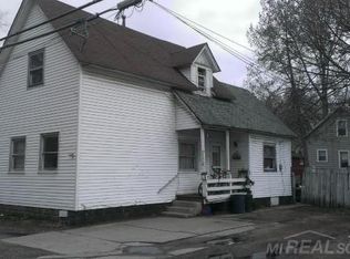 912 1/2 Stanton St, Port Huron, MI