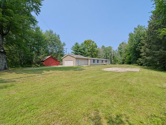2nd image of 15766 Makinen Rd