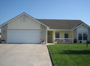 2908 Winston Dr, Lawrence, KS 66049