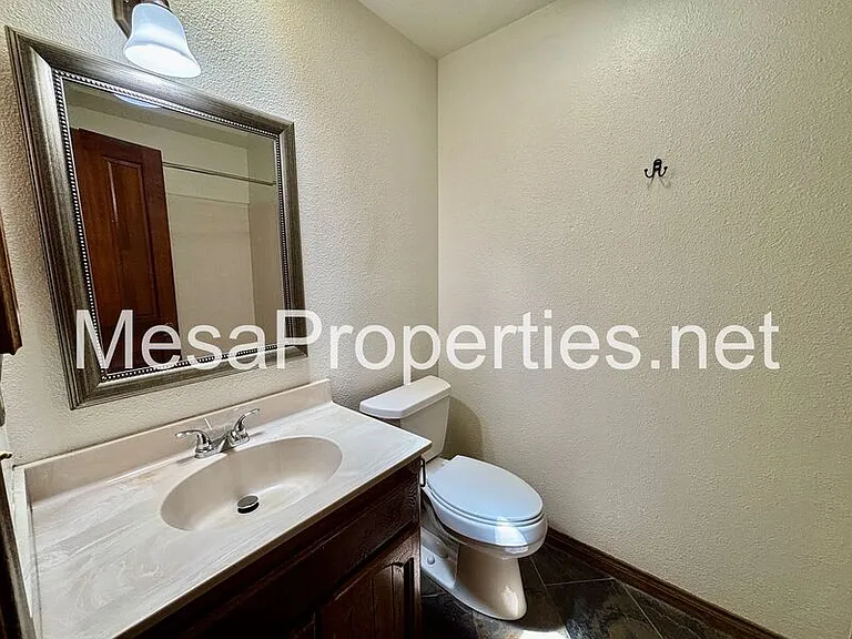18642 Orange St — Photo 7