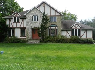 25 Passaic Valley Rd, Montville, NJ 07045