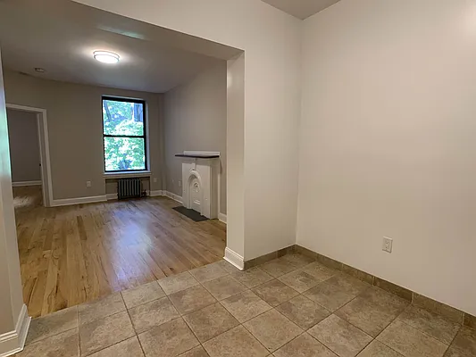 Rented by Tourma Realty LLC | media 25