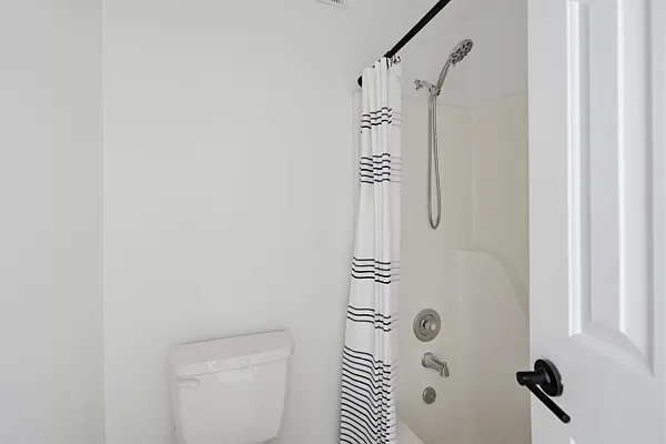 470 S Main St #203 — Photo 17