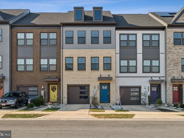 616 Chalcedony Lane Gln, Burnie, MD 21060
