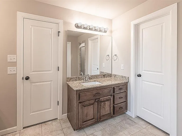 4528 Adobe Ct — Photo 11