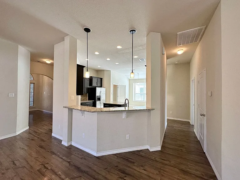 3383 Vineyard Trl — Photo 11