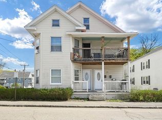 24 Park St, Webster, MA 01570