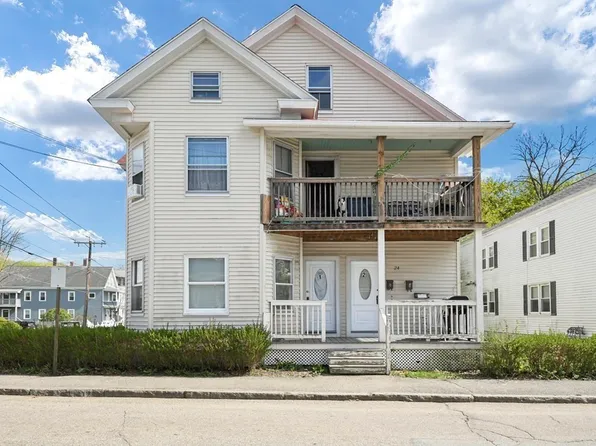 24 Park St, Webster, MA 01570