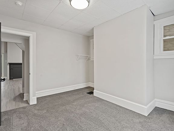 4th image of 4546 Penn Ave #1