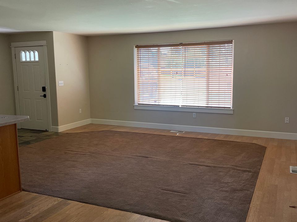 2nd image of 2720 NE Faith Dr