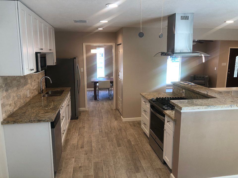 1st image of 25610 Spring Ridge Dr