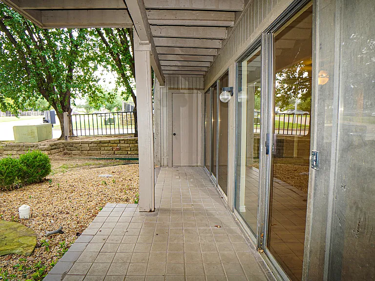 1121 Signal Ridge Pl — Photo 19