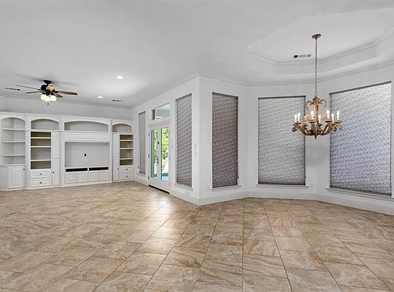 5th image of 3503 Gardenia Dr
