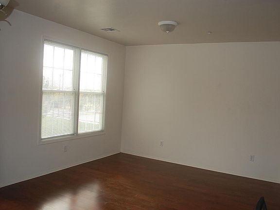 4th image of 3627 E Leslie Dr