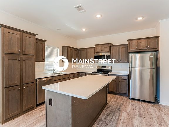 5th image of 851 17th Ave S