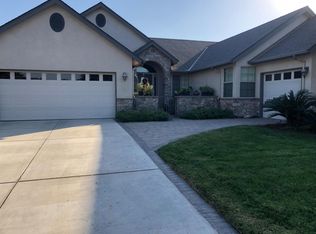 2464 Azalea St, Kingsburg, CA