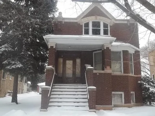 4527 N Kilbourn Ave, Chicago, IL 60630