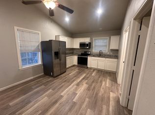 916 N Austin St #102, Denton, TX 76201