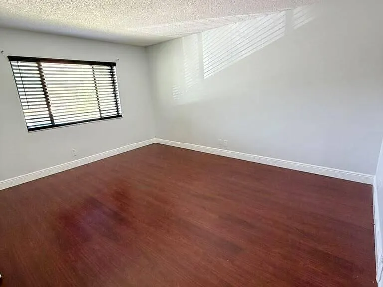 7745 Balboa St — Photo 10