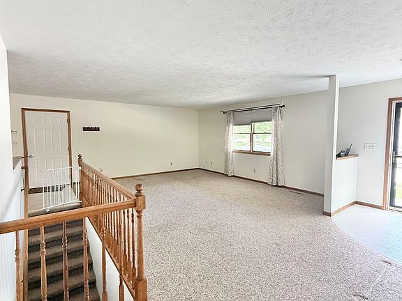 5th image of 1402 15th Ave