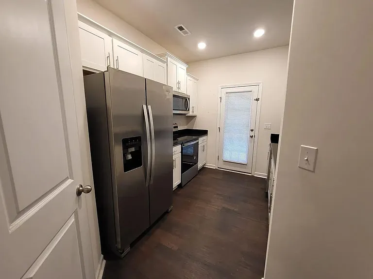 6103 Guildford Hill Ln — Photo 12
