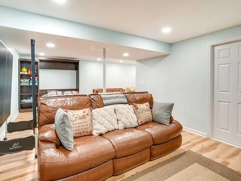68 Skunk Hollow Ln #B — Photo 9