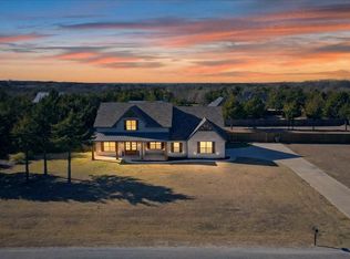 341 Guy Ln, Pottsboro, TX 75076